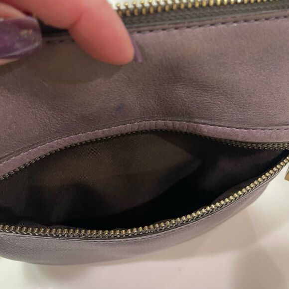 Fossil Grey Leather Crossbody purse handbag - Picture 5 of 9